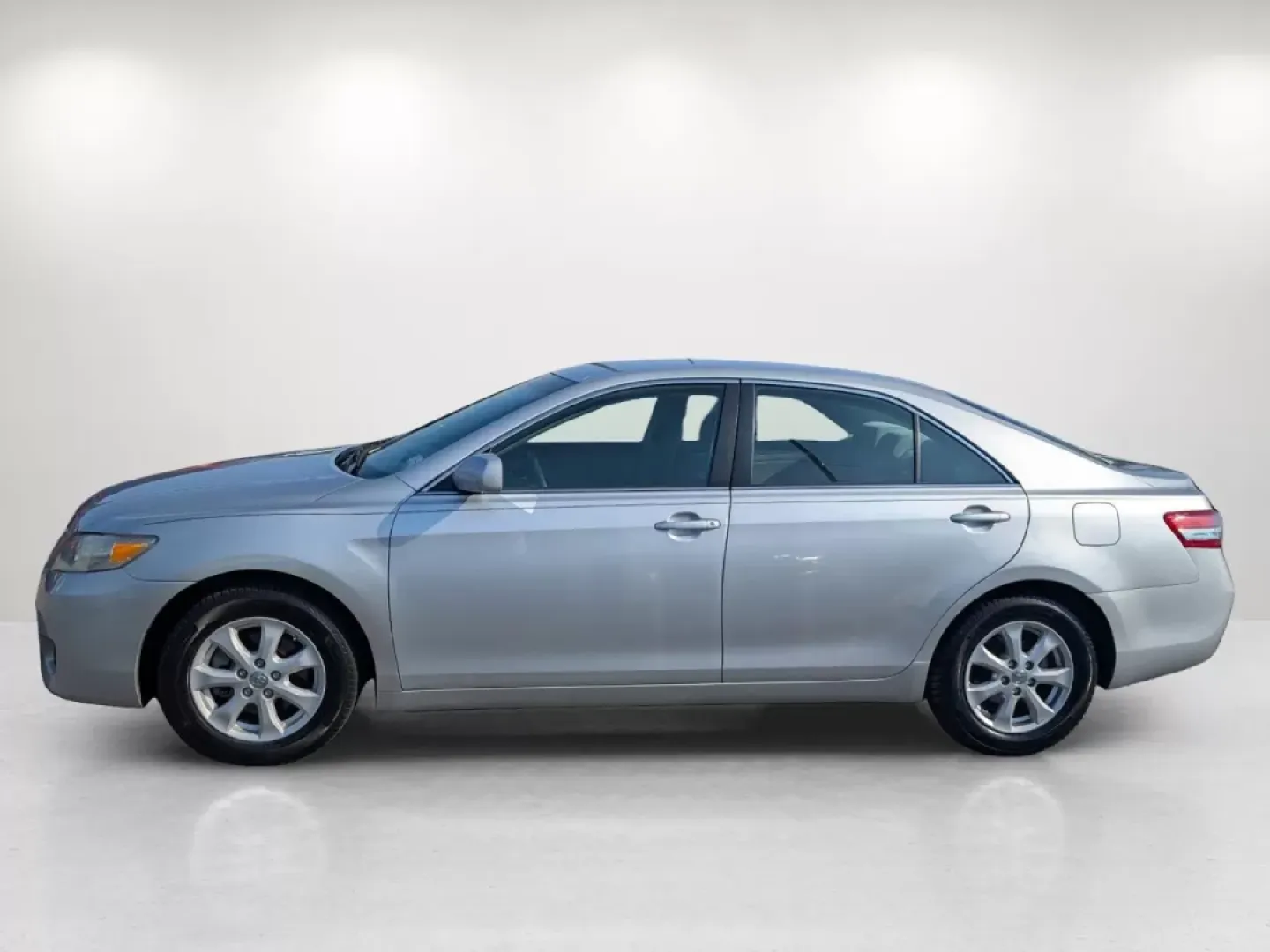 2010 Toyota Camry LE (4T1BF3EK2AU) with an Other engine, located at 521 Old Farm Lane Rd, Prattville, AL, 36066, (334) 325-1505, 32.482460, -86.416367 - **Experience Every Journey in Style with the 2010 Toyota Camry at Gils Auto Phenix City, AL!**<br /> <br /> Are you seeking a reliable vehicle that perfectly balances comfort, efficiency, and style? Look no further than the 2010 Toyota Camry, available now at Gils Auto in Phenix City, AL! This seda - Photo#7