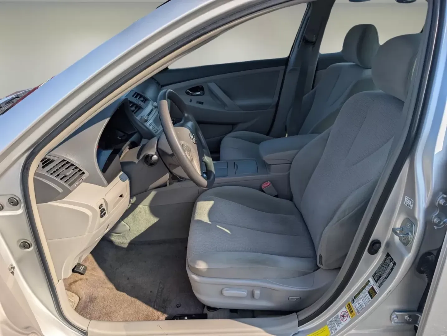 2010 Toyota Camry LE (4T1BF3EK2AU) with an Other engine, located at 521 Old Farm Lane Rd, Prattville, AL, 36066, (334) 325-1505, 32.482460, -86.416367 - **Experience Every Journey in Style with the 2010 Toyota Camry at Gils Auto Phenix City, AL!**<br /> <br /> Are you seeking a reliable vehicle that perfectly balances comfort, efficiency, and style? Look no further than the 2010 Toyota Camry, available now at Gils Auto in Phenix City, AL! This seda - Photo#9
