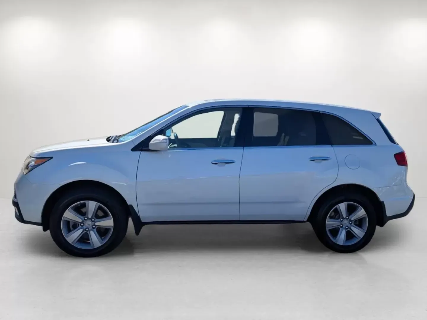 2011 Acura MDX (2HNYD2H23BH) with an Other engine, located at 804 22nd Ave, Phenix City, AL, 36870, (334) 297-1860, 32.484749, -85.024475 - **Discover Adventurous Living with the 2011 Acura MDX at Gils Auto - Phenix City!**<br /> <br /> Are you searching for the perfect blend of luxury, versatility, and performance in your next vehicle? Look no further! The 2011 Acura MDX is your ticket to unforgettable family road trips, weekend advent - Photo#7