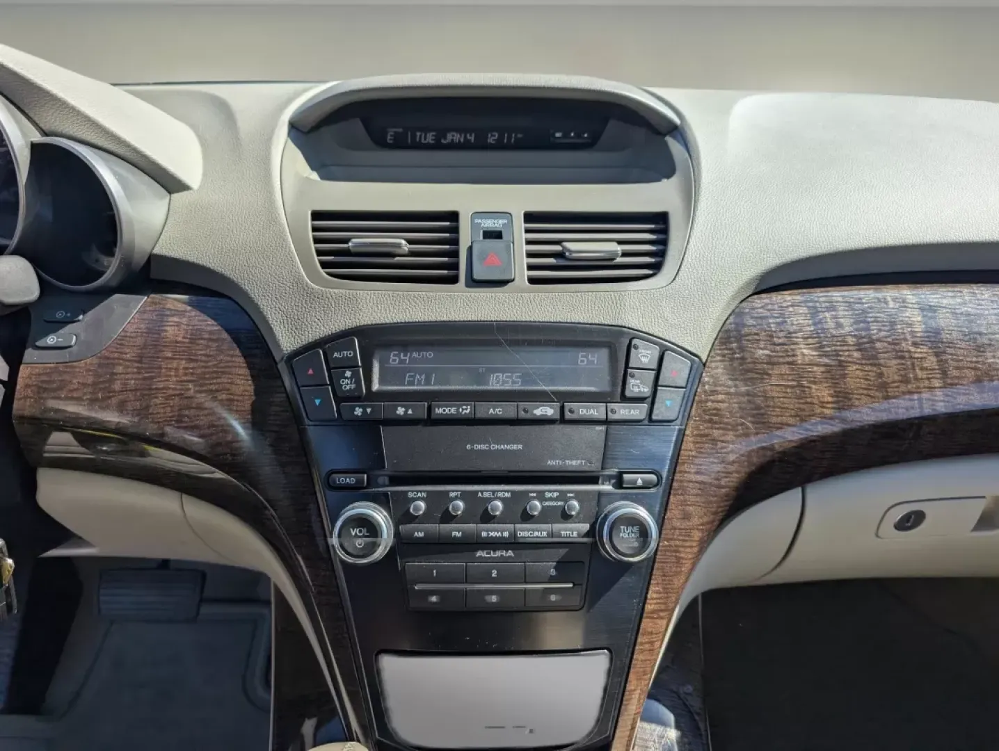 2011 Acura MDX (2HNYD2H23BH) with an Other engine, located at 804 22nd Ave, Phenix City, AL, 36870, (334) 297-1860, 32.484749, -85.024475 - **Discover Adventurous Living with the 2011 Acura MDX at Gils Auto - Phenix City!**<br /> <br /> Are you searching for the perfect blend of luxury, versatility, and performance in your next vehicle? Look no further! The 2011 Acura MDX is your ticket to unforgettable family road trips, weekend advent - Photo#14