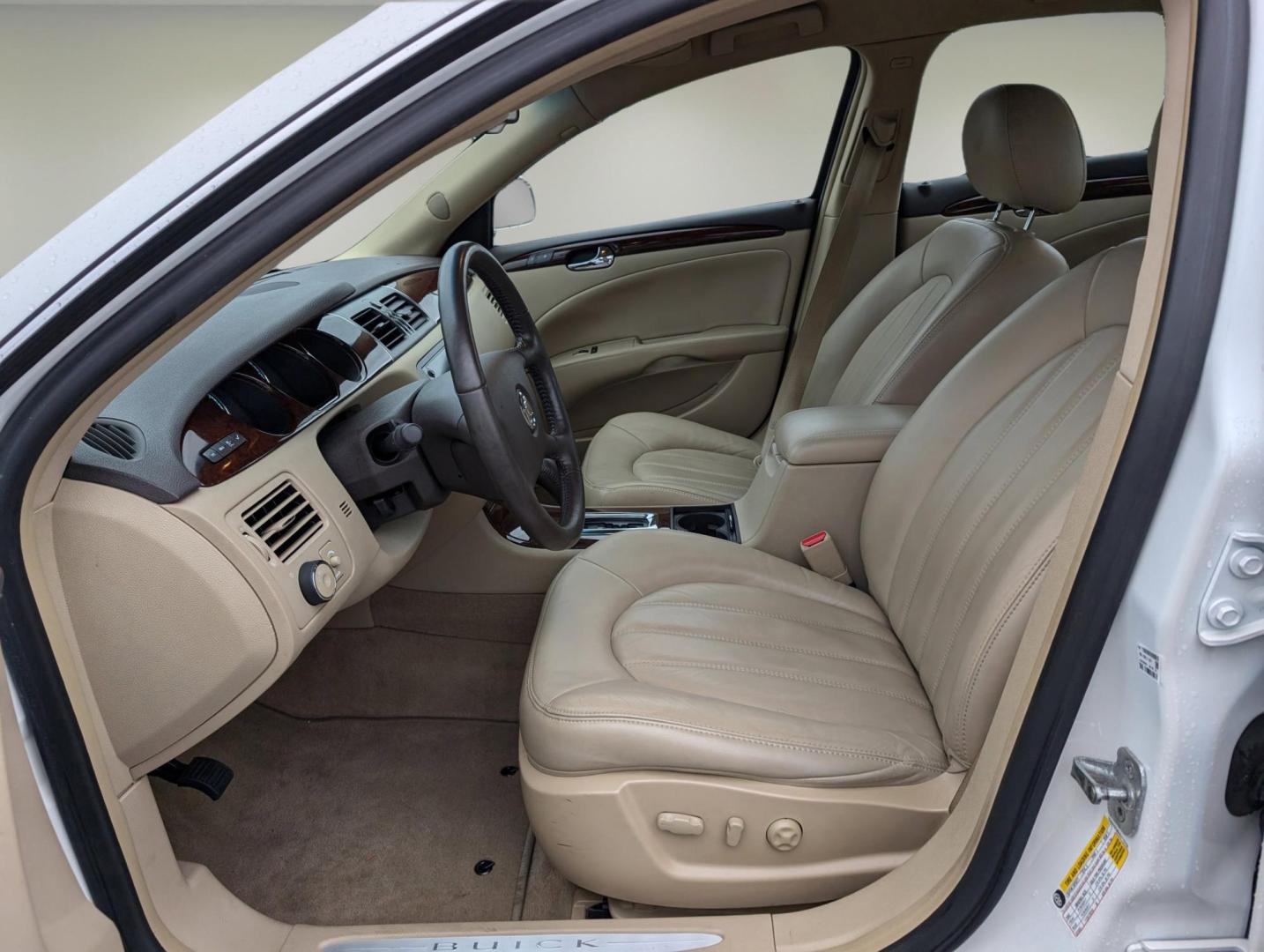 2011 /Cocoa/Cashmere Buick Lucerne CXL (1G4HC5EMXBU) with an Gas/Ethanol V6 3.9L/237 engine, 4-Speed Automatic transmission, located at 3959 U.S. 80 W, Phenix City, AL, 36870, (334) 297-4885, 32.469296, -85.135185 - 2011 Buick Lucerne CXL - Photo#10