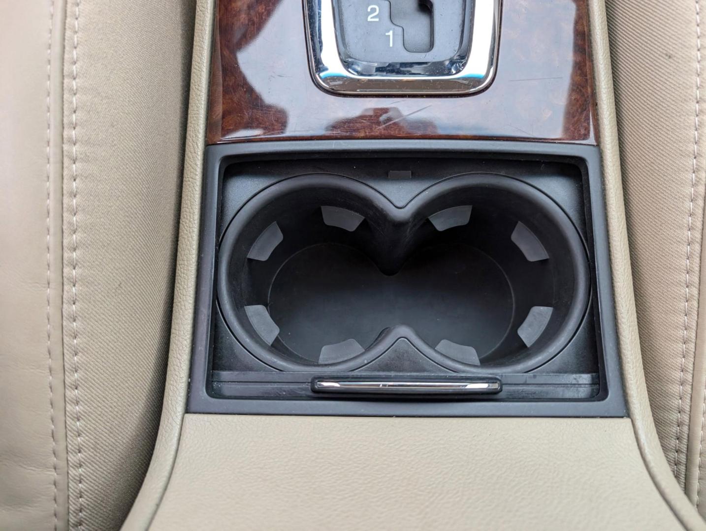 2011 /Cocoa/Cashmere Buick Lucerne CXL (1G4HC5EMXBU) with an Gas/Ethanol V6 3.9L/237 engine, 4-Speed Automatic transmission, located at 3959 U.S. 80 W, Phenix City, AL, 36870, (334) 297-4885, 32.469296, -85.135185 - 2011 Buick Lucerne CXL - Photo#13