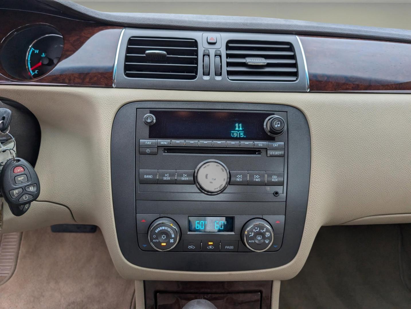 2011 /Cocoa/Cashmere Buick Lucerne CXL (1G4HC5EMXBU) with an Gas/Ethanol V6 3.9L/237 engine, 4-Speed Automatic transmission, located at 3959 U.S. 80 W, Phenix City, AL, 36870, (334) 297-4885, 32.469296, -85.135185 - 2011 Buick Lucerne CXL - Photo#15