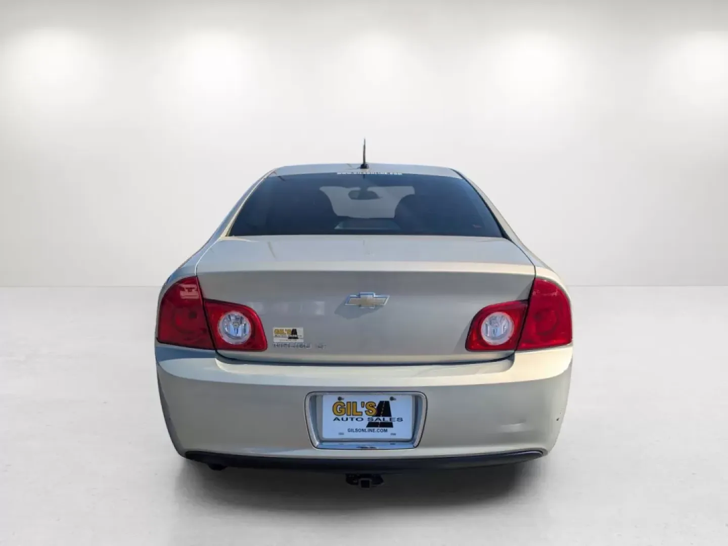 2011 /Ebony Chevrolet Malibu LT w/1LT (1G1ZC5E16BF) with an Other engine, located at 3959 U.S. 80 W, Phenix City, AL, 36870, (334) 297-4885, 32.469296, -85.135185 - Are you on the hunt for a reliable vehicle that fits seamlessly into your daily routine? Look no further than this 2011 Chevrolet Malibu LT, a perfect choice for those commuting to work or shuttling the kids to school. With its impressive fuel efficiency and comfortable interior, this sedan is not j - Photo#6