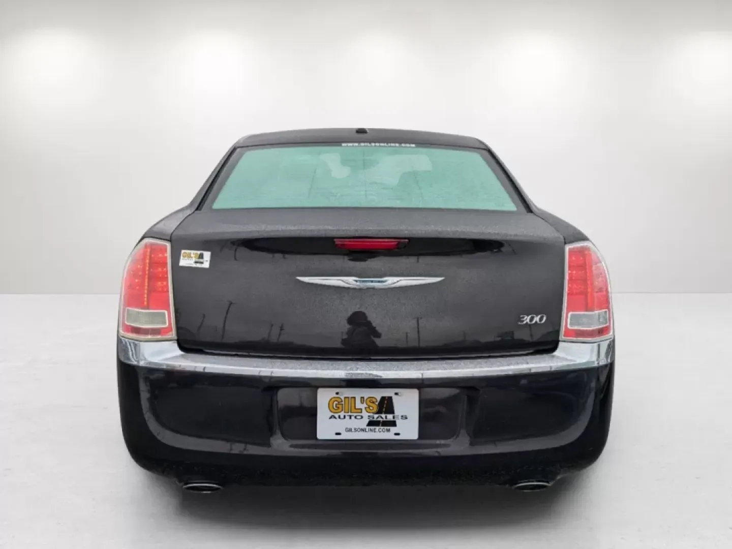 2011 /Black Interior Chrysler 300 (2C3CA4CGXBH) with an Other engine, located at 3959 U.S. 80 W, Phenix City, AL, 36870, (334) 297-4885, 32.469296, -85.135185 - **Elevate Your Driving Experience with the 2011 Chrysler 300 at Gils Auto in Phenix City, AL!**<br /> <br /> Imagine gliding through the streets of Phenix City in a stylish sedan that not only turns heads but also meets your lifestyle needs. Whether you're commuting to work, shuttling the kids to sc - Photo#5