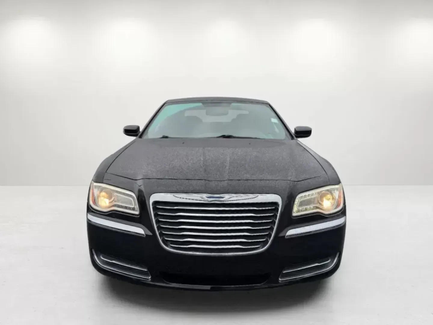 2011 /Black Interior Chrysler 300 (2C3CA4CGXBH) with an Gas/Ethanol V6 3.6L/220 engine, 5-Speed Automatic w/Manual Shift transmission, located at 5115 14th Ave., Columbus, GA, 31904, (706) 323-0345, 32.511494, -84.971046 - 2011 Chrysler 300 - Photo#1