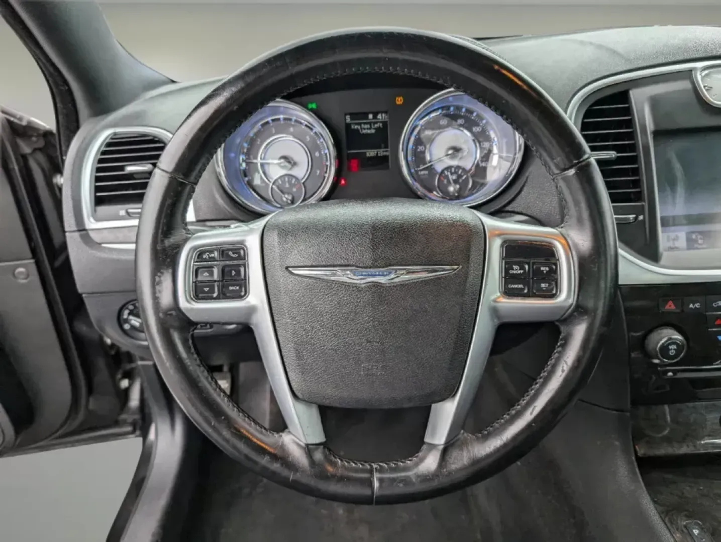 2011 /Black Interior Chrysler 300 (2C3CA4CGXBH) with an Gas/Ethanol V6 3.6L/220 engine, 5-Speed Automatic w/Manual Shift transmission, located at 5115 14th Ave., Columbus, GA, 31904, (706) 323-0345, 32.511494, -84.971046 - 2011 Chrysler 300 - Photo#15