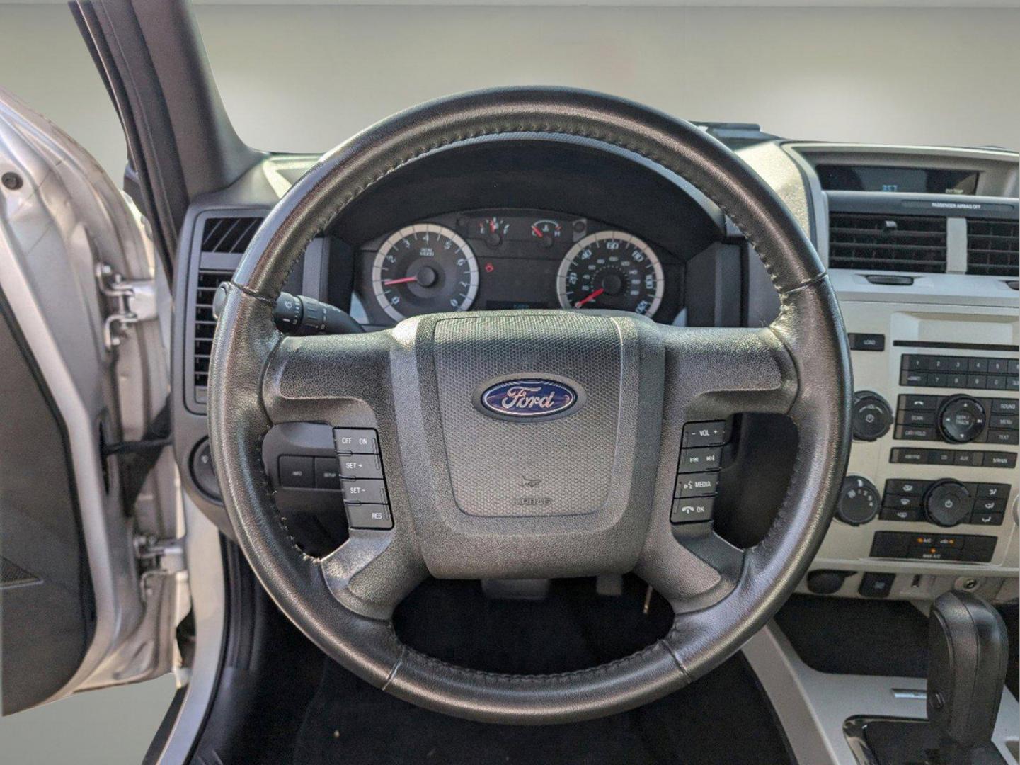 2011 Ford Escape XLT (1FMCU0DGXBK) with an Gas/Ethanol V6 3.0L/181 engine, 6-Speed Automatic transmission, located at 7000 Northlake Connector, Columbus, GA, 31904, (706) 987-8085, 32.524975, -84.978134 - 2011 Ford Escape XLT - Photo#13