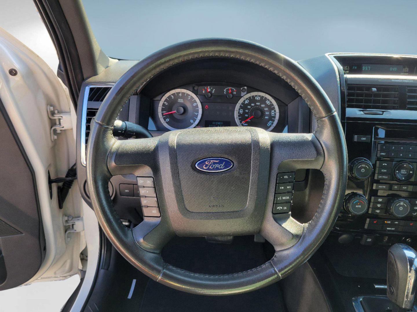 2011 White Ford Escape Limited (1FMCU0E74BK) with an Gas I4 2.5L/152 engine, 6-Speed Automatic transmission, located at 1430 Gateway Drive, Opelika, AL, 36801, (334) 239-0944, 32.637871, -85.409790 - 2011 Ford Escape Limited - Photo#13