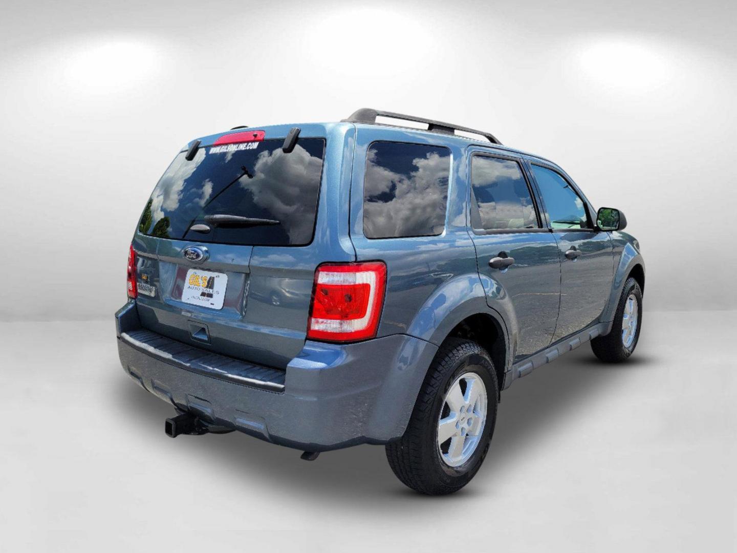 2011 Blue Ford Escape XLT (1FMCU0D73BK) with an Gas I4 2.5L/152 engine, 6-Speed Automatic transmission, located at 804 22nd Ave, Phenix City, AL, 36870, (334) 297-1860, 32.484749, -85.024475 - 2011 Ford Escape XLT - Photo#5