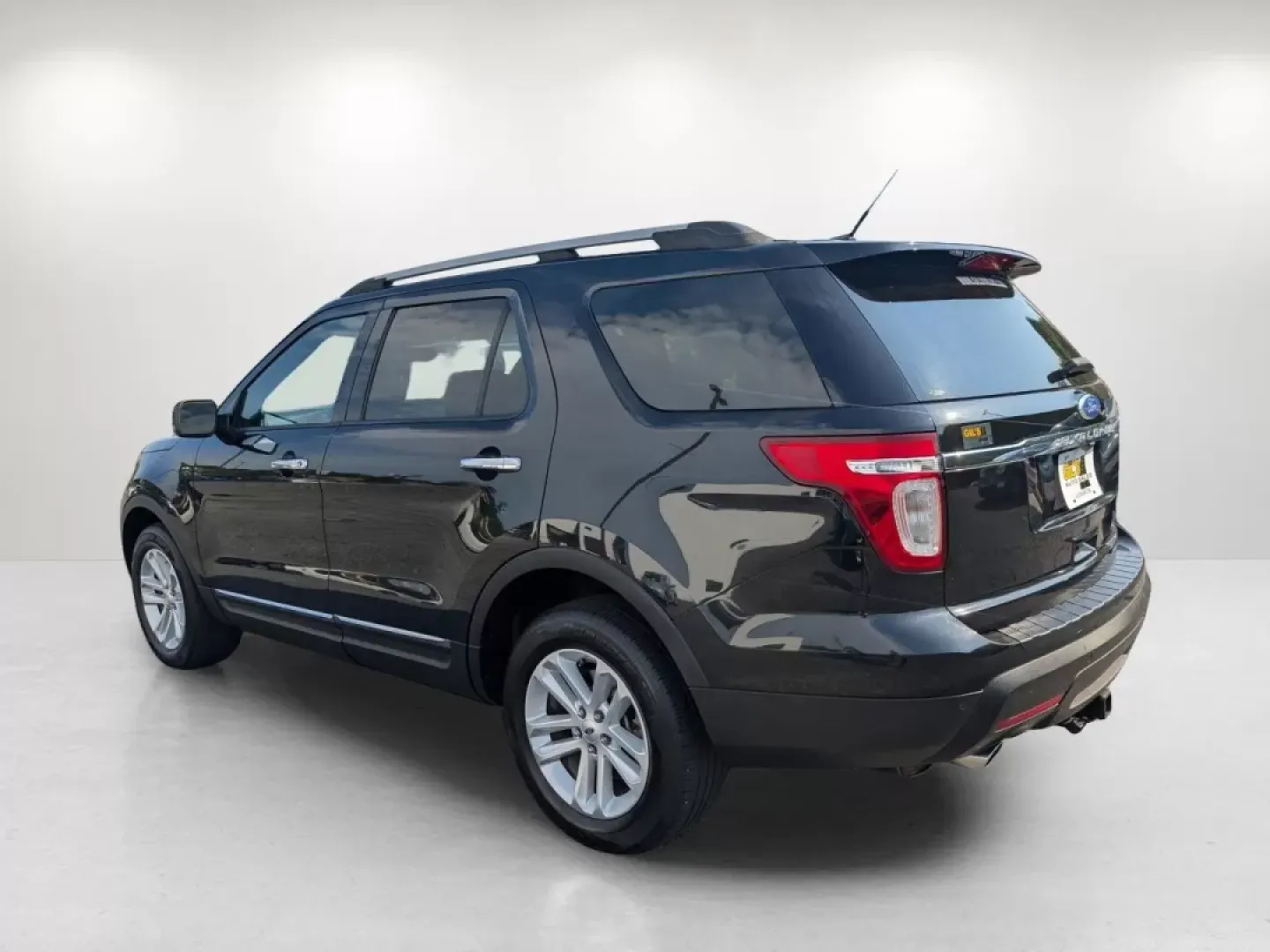 2011 Ford Explorer XLT (1FMHK8D80BG) with an Other engine, located at 3959 U.S. 80 W, Phenix City, AL, 36870, (334) 297-4885, 32.469296, -85.135185 - Are you ready to elevate your family outings or weekend adventures? Look no further than this 2011 Ford Explorer XLT, available now at Gils Auto in Phenix City, AL. With its spacious interior, advanced safety features, and impressive four-wheel drive capabilities, this SUV is perfect for families on - Photo#6