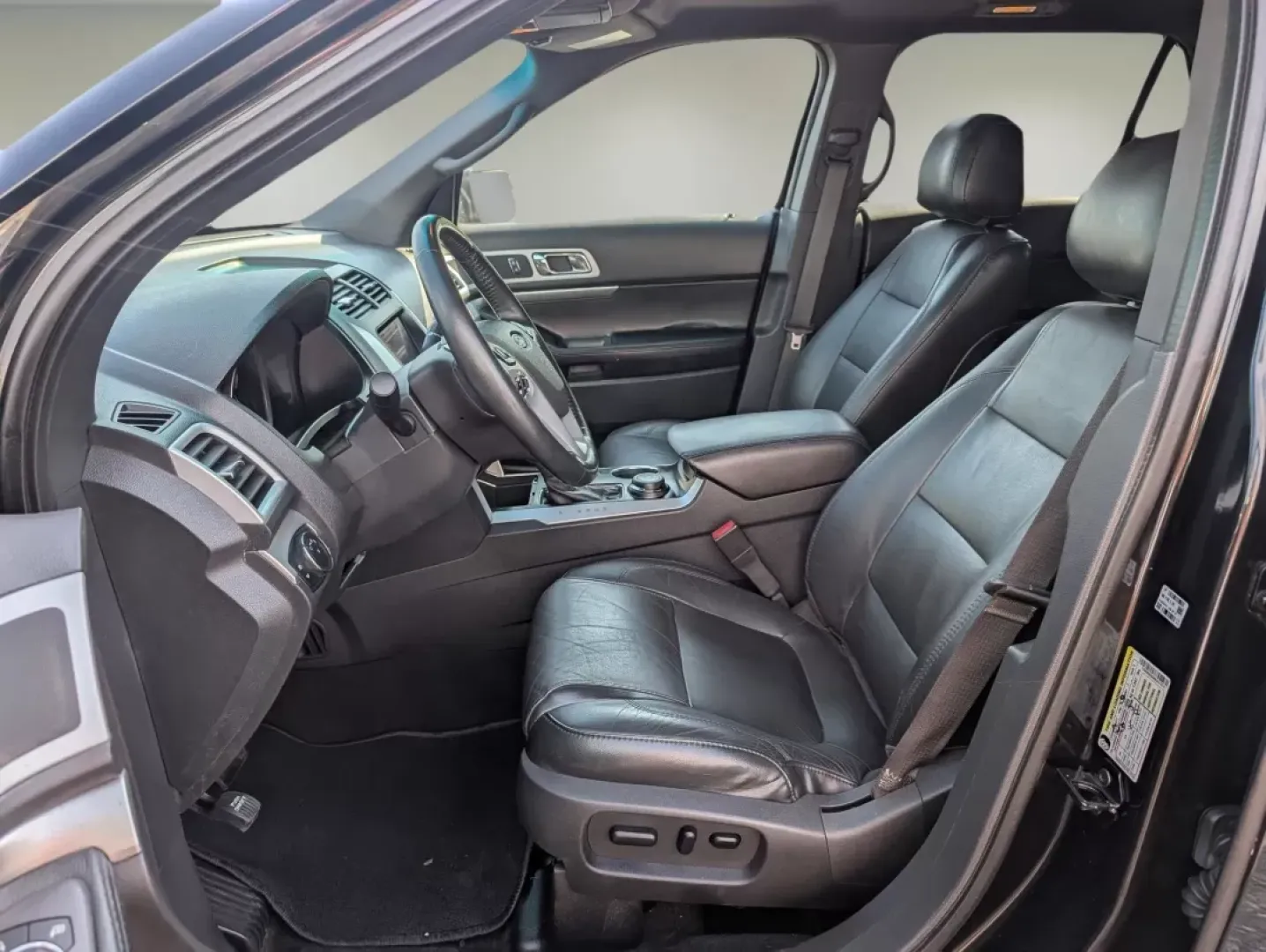 2011 Ford Explorer XLT (1FMHK8D80BG) with an Other engine, located at 3959 U.S. 80 W, Phenix City, AL, 36870, (334) 297-4885, 32.469296, -85.135185 - Are you ready to elevate your family outings or weekend adventures? Look no further than this 2011 Ford Explorer XLT, available now at Gils Auto in Phenix City, AL. With its spacious interior, advanced safety features, and impressive four-wheel drive capabilities, this SUV is perfect for families on - Photo#9