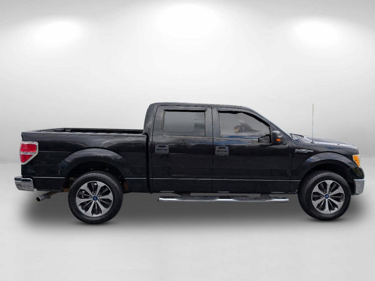 2011 Ford F-150 XLT (1FTEW1CM9BF) with an Gas/Ethanol V6 3.7/227 engine, 6-Speed Automatic transmission, located at 521 Old Farm Lane Rd, Prattville, AL, 36066, (334) 325-1505, 32.482460, -86.416367 - 2011 Ford F-150 XLT - Photo#3