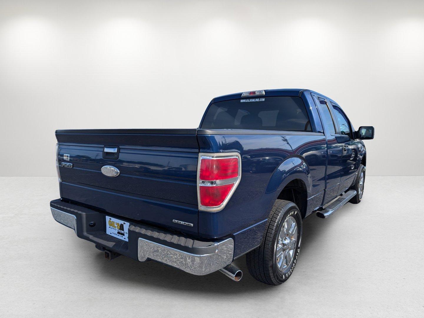 2011 Ford F-150 XLT (1FTEX1CMXBF) with an Gas/Ethanol V6 3.7/227 engine, 6-Speed Automatic transmission, located at 7000 Northlake Connector, Columbus, GA, 31904, (706) 987-8085, 32.524975, -84.978134 - 2011 Ford F-150 XLT - Photo#4