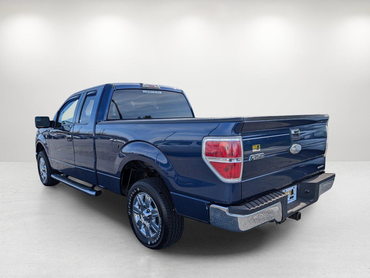 2011 Ford F-150 XLT (1FTEX1CMXBF) with an Gas/Ethanol V6 3.7/227 engine, 6-Speed Automatic transmission, located at 7000 Northlake Connector, Columbus, GA, 31904, (706) 987-8085, 32.524975, -84.978134 - 2011 Ford F-150 XLT - Photo#6