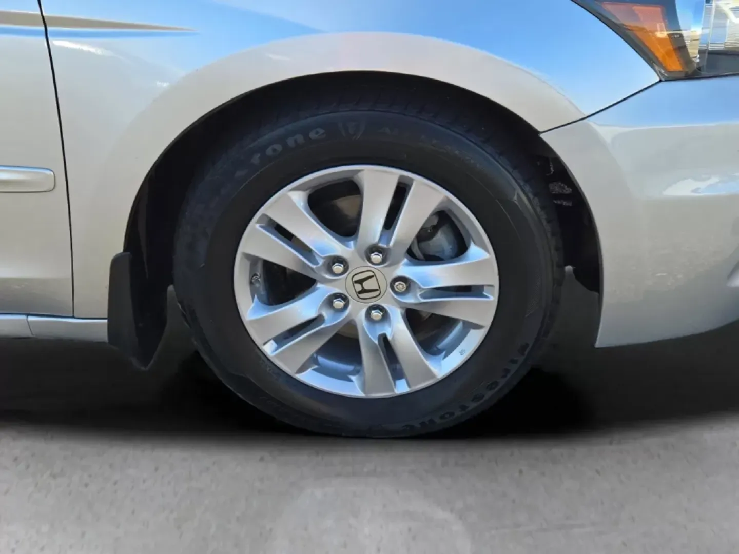 2011 Honda Accord Sdn LX-P (1HGCP2F4XBA) with an Other engine, located at 7000 Northlake Connector, Columbus, GA, 31904, (706) 987-8085, 32.524975, -84.978134 - Are you ready to elevate your daily commute or weekend adventures? Look no further than this stunning 2011 Honda Accord Sdn LX-P, available now at Gils Auto in Phenix City, AL. This vehicle seamlessly blends style, reliability, and comfort, making it the perfect choice for anyone from growing famili - Photo#2