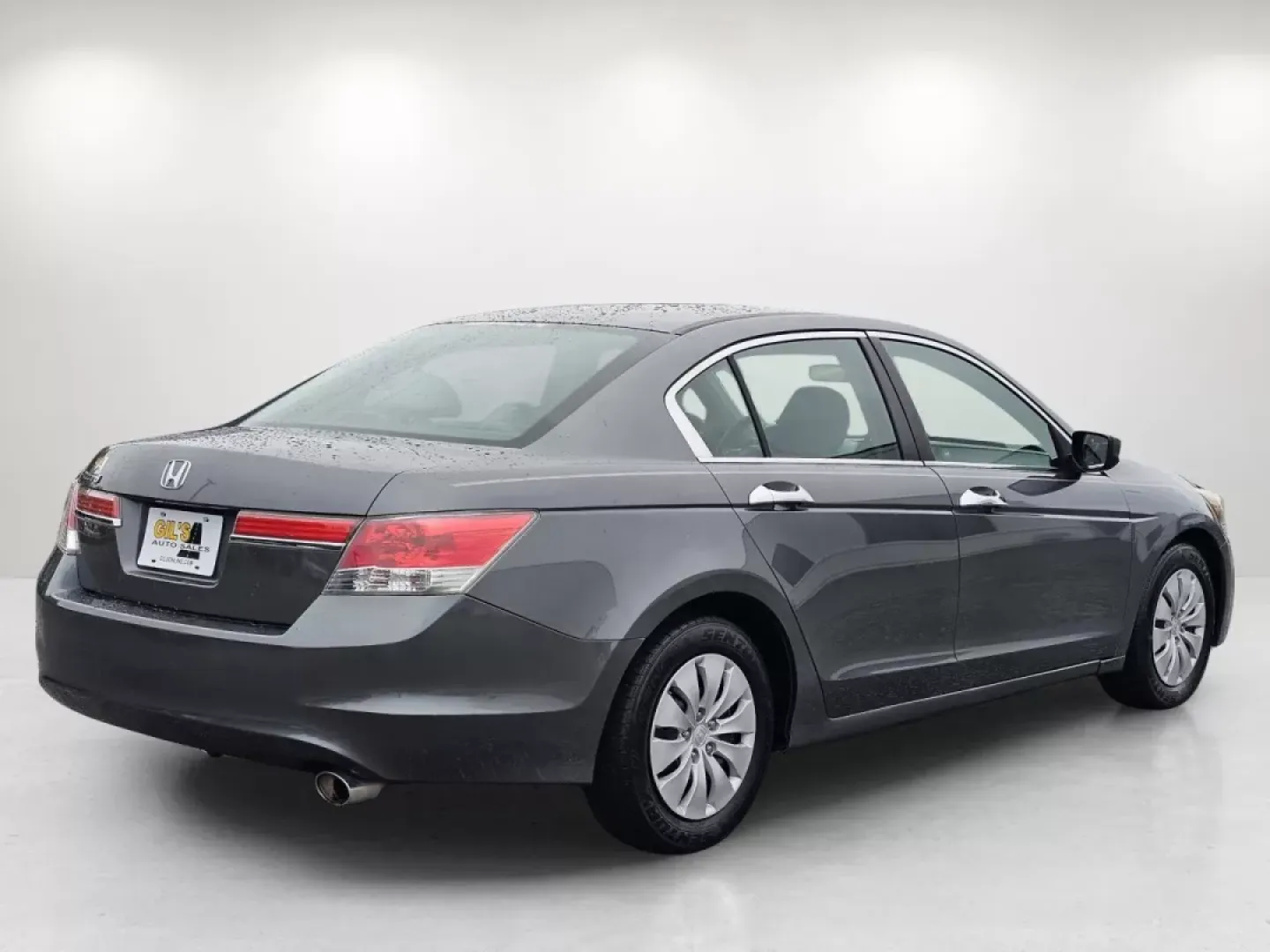 2011 Honda Accord Sdn LX (1HGCP2F30BA) with an Other engine, located at 3959 U.S. 80 W, Phenix City, AL, 36870, (334) 297-4885, 32.469296, -85.135185 - **Discover Your Next Adventure with the 2011 Honda Accord LX at Gils Auto!**<br /> <br /> Are you searching for a reliable and stylish vehicle that fits your busy lifestyle? Look no further than the 2011 Honda Accord LX, available now at Gils Auto in Phenix City, AL. This exceptional sedan is perfec - Photo#5