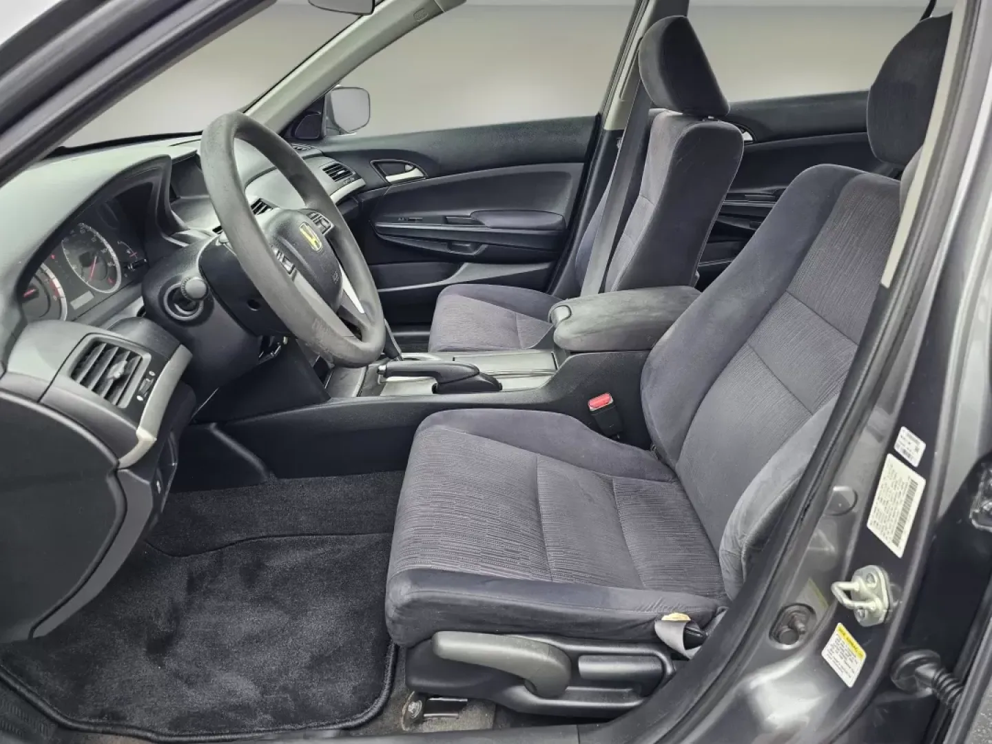 2011 Honda Accord Sdn LX (1HGCP2F30BA) with an Other engine, located at 3959 U.S. 80 W, Phenix City, AL, 36870, (334) 297-4885, 32.469296, -85.135185 - **Discover Your Next Adventure with the 2011 Honda Accord LX at Gils Auto!**<br /> <br /> Are you searching for a reliable and stylish vehicle that fits your busy lifestyle? Look no further than the 2011 Honda Accord LX, available now at Gils Auto in Phenix City, AL. This exceptional sedan is perfec - Photo#10