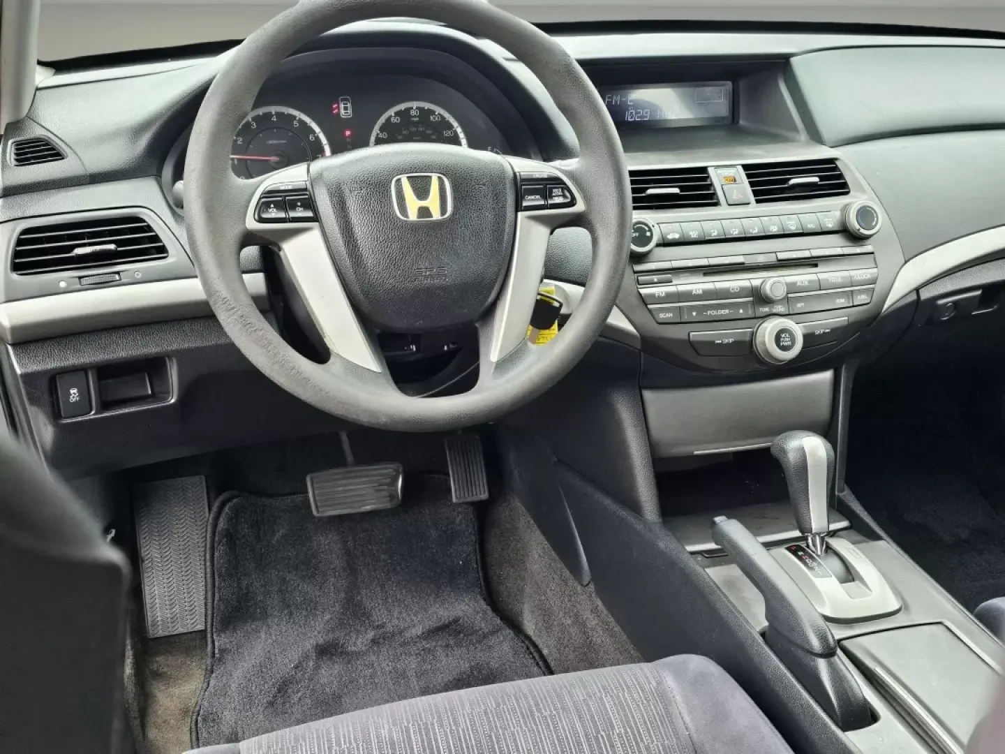2011 Honda Accord Sdn LX (1HGCP2F30BA) with an Other engine, located at 3959 U.S. 80 W, Phenix City, AL, 36870, (334) 297-4885, 32.469296, -85.135185 - **Discover Your Next Adventure with the 2011 Honda Accord LX at Gils Auto!**<br /> <br /> Are you searching for a reliable and stylish vehicle that fits your busy lifestyle? Look no further than the 2011 Honda Accord LX, available now at Gils Auto in Phenix City, AL. This exceptional sedan is perfec - Photo#16
