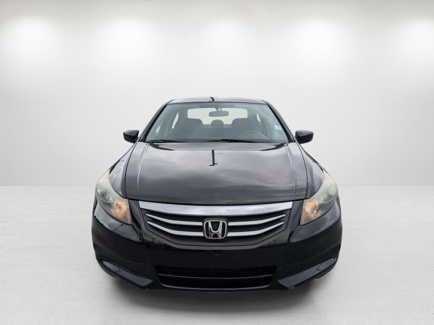 2011 Honda Accord Sdn SE (1HGCP2F61BA) with an Gas I4 2.4L/144 engine, 5-Speed Automatic transmission, located at 521 Old Farm Lane Rd, Prattville, AL, 36066, (334) 325-1505, 32.482460, -86.416367 - 2011 Honda Accord Sdn SE - Photo#1