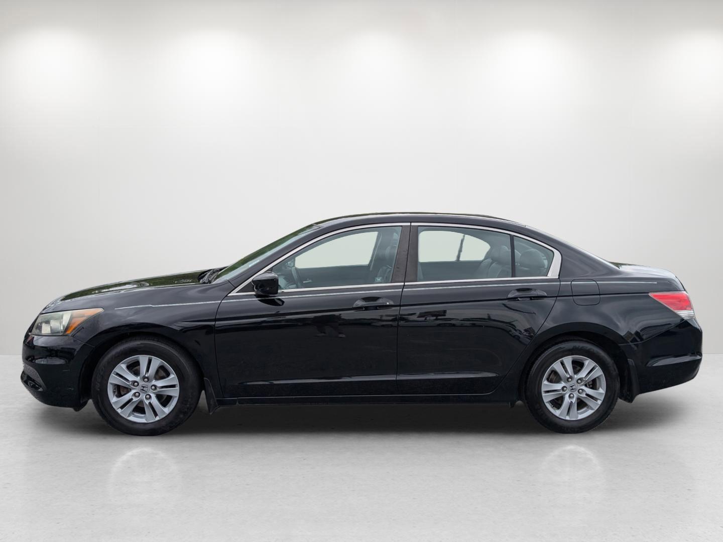2011 Honda Accord Sdn SE (1HGCP2F61BA) with an Gas I4 2.4L/144 engine, 5-Speed Automatic transmission, located at 521 Old Farm Lane Rd, Prattville, AL, 36066, (334) 325-1505, 32.482460, -86.416367 - 2011 Honda Accord Sdn SE - Photo#7