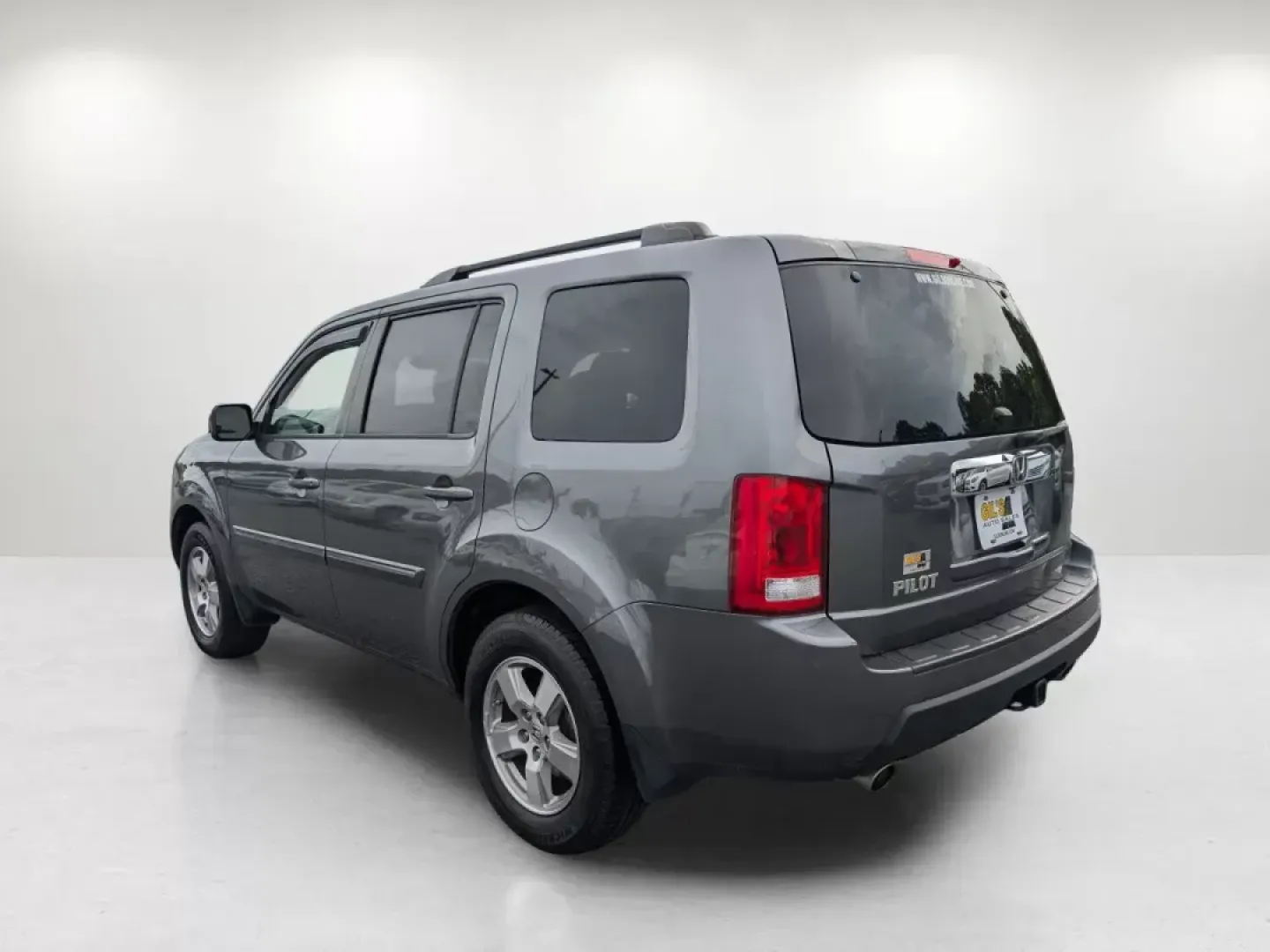 2011 Honda Pilot EX-L (5FNYF3H73BB) with an Gas V6 3.5L/212 engine, 5-Speed Automatic w/OD transmission, located at 521 Old Farm Lane Rd, Prattville, AL, 36066, (334) 325-1505, 32.482460, -86.416367 - **Explore Family Adventures with the 2011 Honda Pilot EX-L at Gils Auto - Prattville!**<br /> <br /> Are you ready to embark on your next family road trip or weekend adventure? The 2011 Honda Pilot EX-L is the perfect SUV for those who crave space, comfort, and reliability. With ample room for growi - Photo#6
