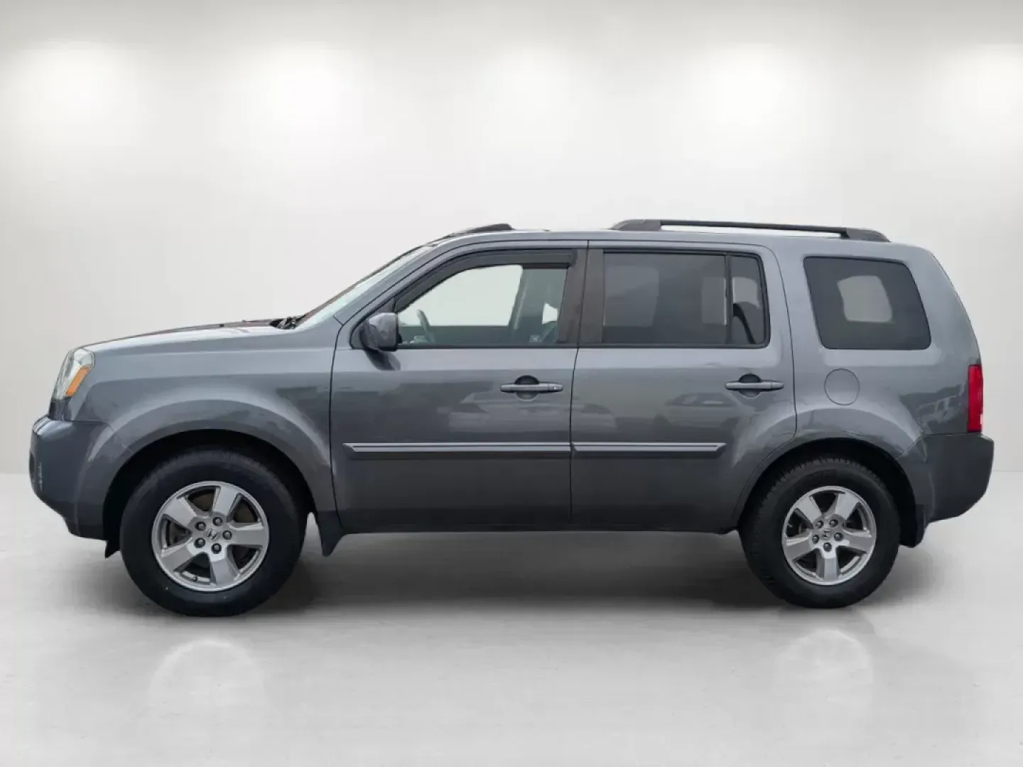 2011 Honda Pilot EX-L (5FNYF3H73BB) with an Gas V6 3.5L/212 engine, 5-Speed Automatic w/OD transmission, located at 521 Old Farm Lane Rd, Prattville, AL, 36066, (334) 325-1505, 32.482460, -86.416367 - **Explore Family Adventures with the 2011 Honda Pilot EX-L at Gils Auto - Prattville!**<br /> <br /> Are you ready to embark on your next family road trip or weekend adventure? The 2011 Honda Pilot EX-L is the perfect SUV for those who crave space, comfort, and reliability. With ample room for growi - Photo#7