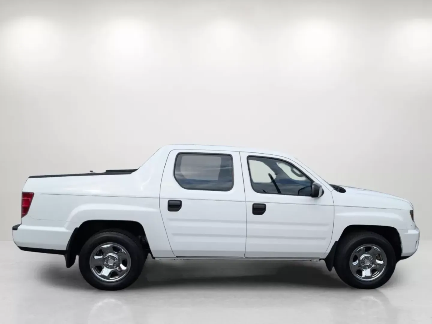 2011 Honda Ridgeline RT (5FPYK1F28BB) with an Other engine, located at 521 Old Farm Lane Rd, Prattville, AL, 36066, (334) 325-1505, 32.482460, -86.416367 - Elevate your adventures with the 2011 Honda Ridgeline RT, the ultimate crew cab pickup truck that seamlessly blends versatility and comfort for a lifestyle filled with possibilities. Whether you're hauling equipment for a weekend project, embarking on family road trips, or navigating daily commutes, - Photo#3