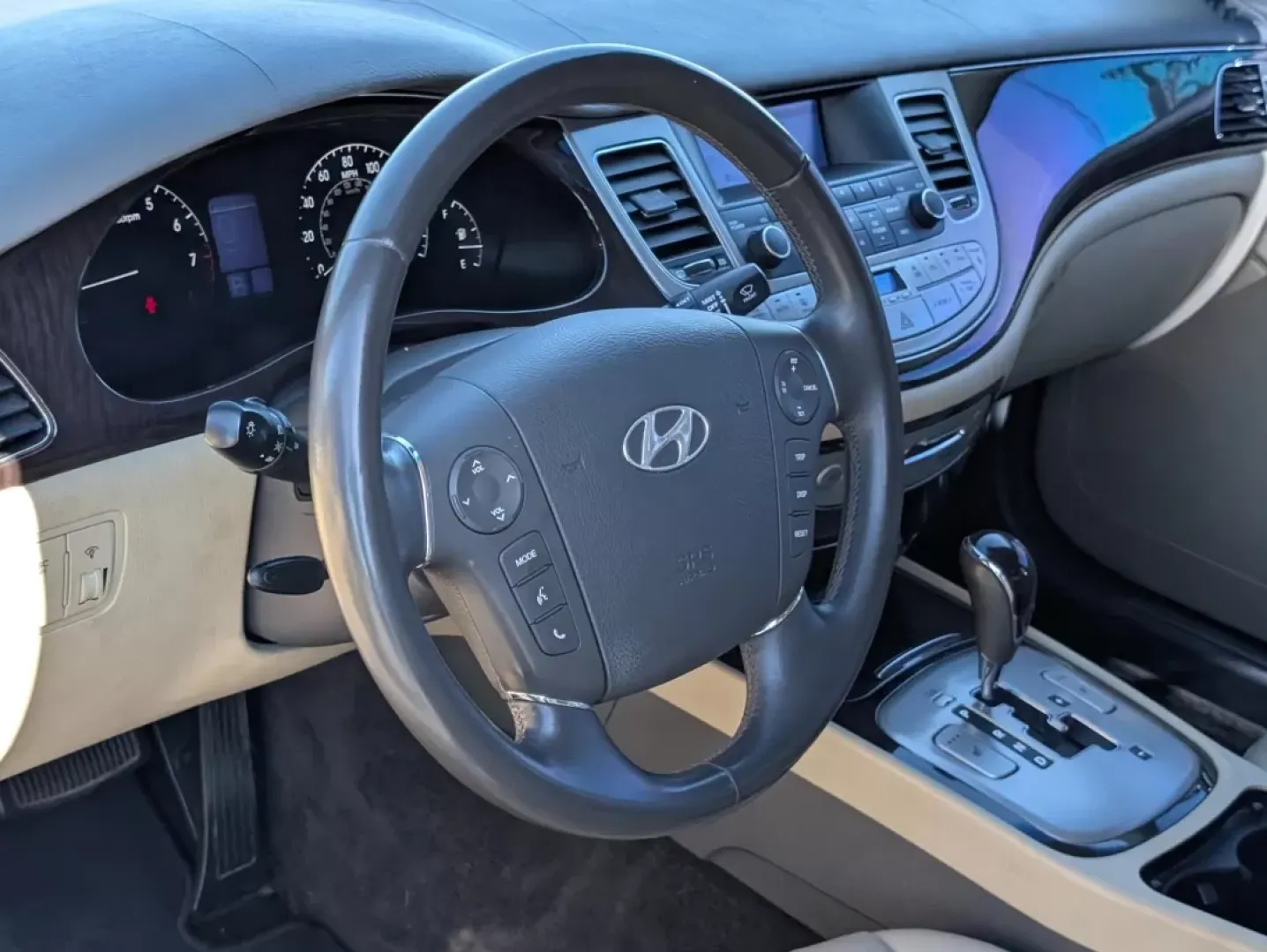 2011 /Cashmere Hyundai Genesis (KMHGC4DE2BU) with an Other engine, located at 3959 U.S. 80 W, Phenix City, AL, 36870, (334) 297-4885, 32.469296, -85.135185 - ### Elevate Your Driving Experience with This 2011 Hyundai Genesis!<br /> <br /> Looking for a vehicle that combines luxury, comfort, and reliability? This stunning 2011 Hyundai Genesis is ideal for anyone-whether you're a growing family seeking a spacious sedan, a commuter wanting to upgrade your d - Photo#9