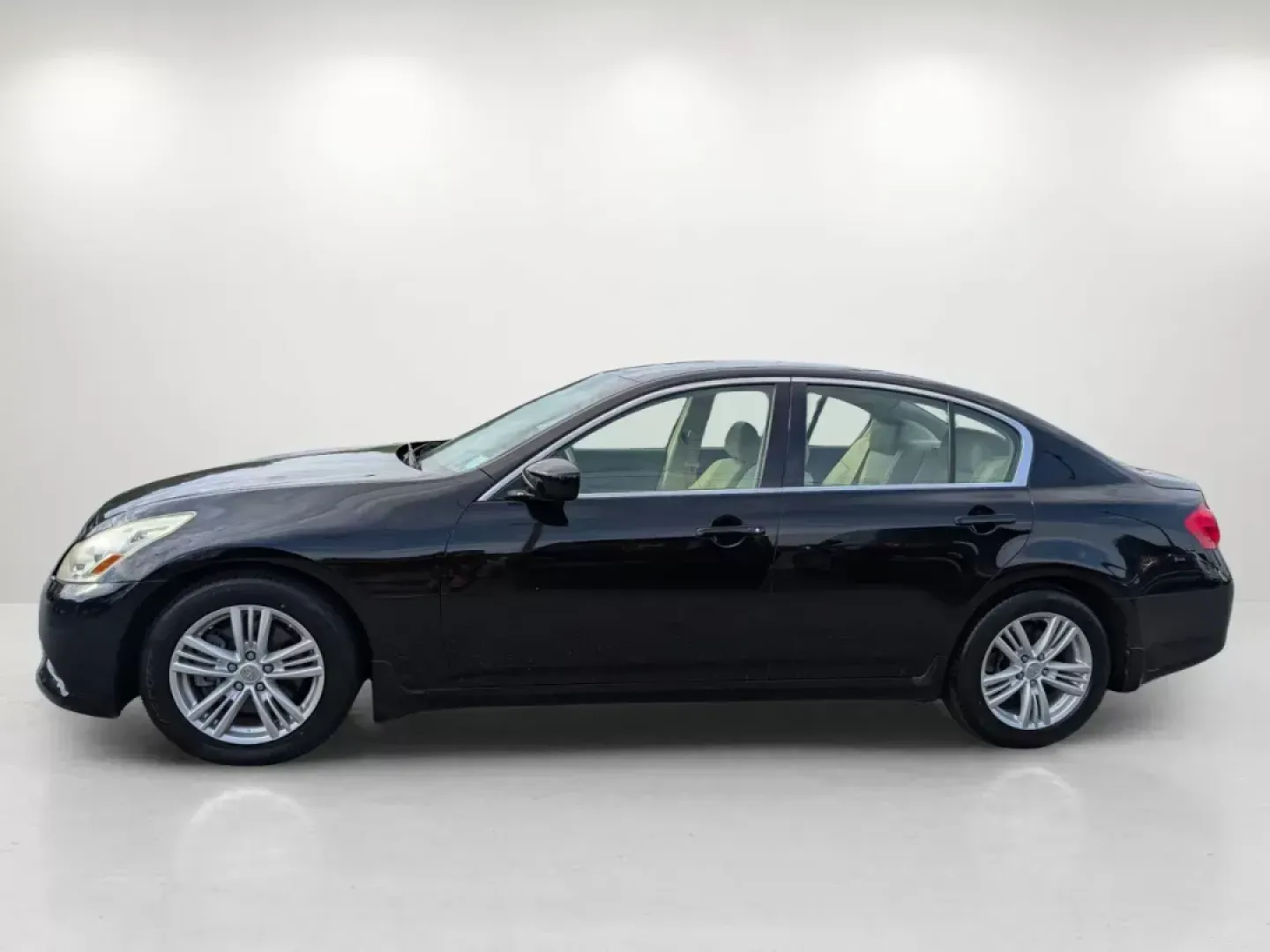 2011 /Wheat Infiniti G37 Sedan Journey (JN1CV6AP6BM) with an Gas V6 3.7L/225 engine, 7-Speed Automatic w/OD transmission, located at 3959 U.S. 80 W, Phenix City, AL, 36870, (334) 297-4885, 32.469296, -85.135185 - 2011 Infiniti G37 Sedan Journey - Photo#7