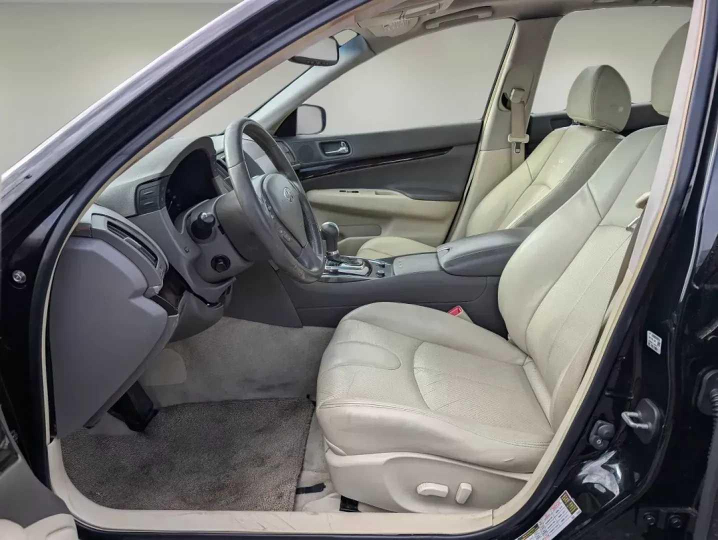 2011 /Wheat Infiniti G37 Sedan Journey (JN1CV6AP6BM) with an Gas V6 3.7L/225 engine, 7-Speed Automatic w/OD transmission, located at 3959 U.S. 80 W, Phenix City, AL, 36870, (334) 297-4885, 32.469296, -85.135185 - 2011 Infiniti G37 Sedan Journey - Photo#9