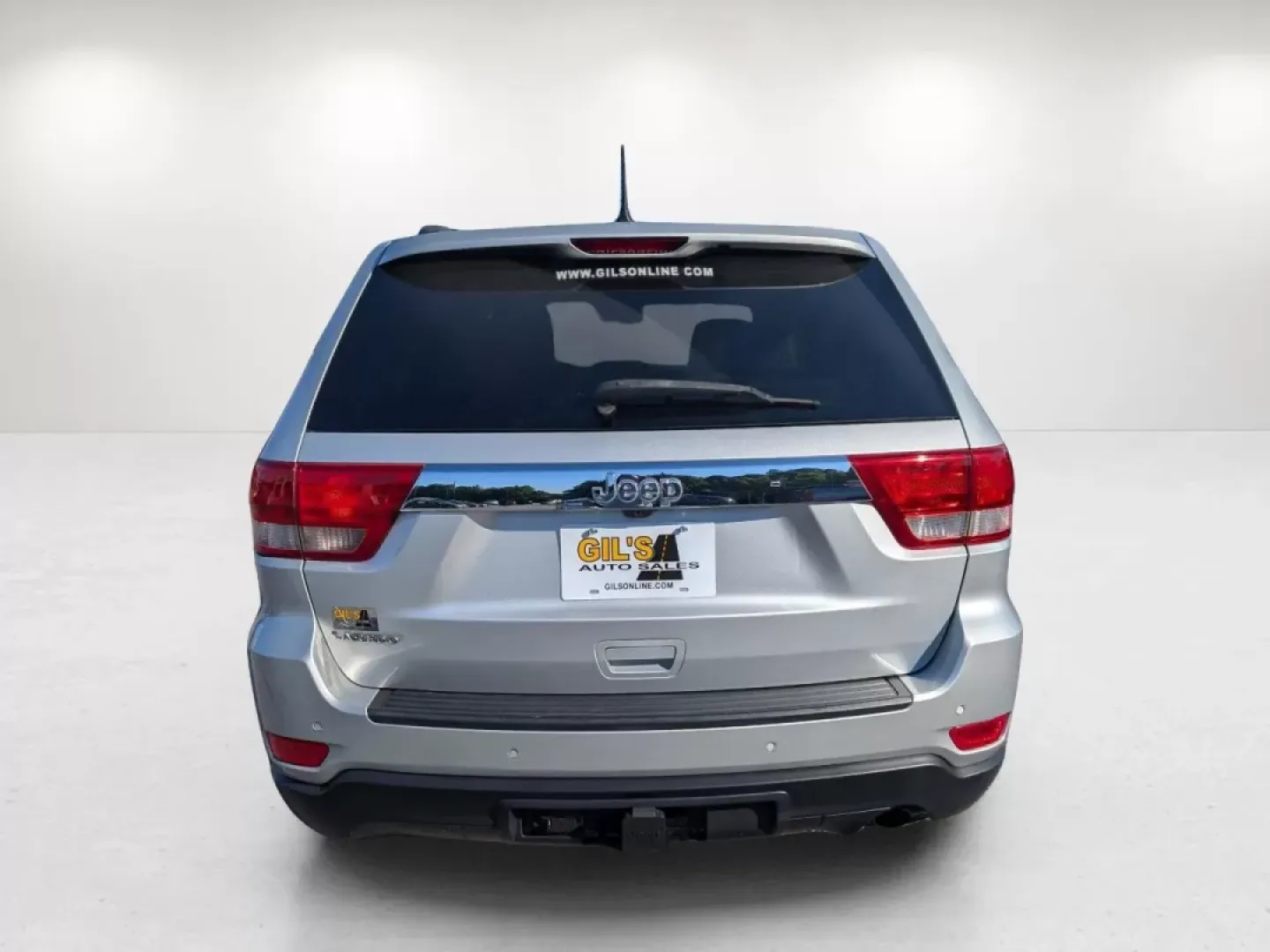 2011 /Dark Graystone/Medium Graystone Interior Jeep Grand Cherokee Laredo (1J4RS4GG3BC) with an Other engine, located at 5115 14th Ave., Columbus, GA, 31904, (706) 323-0345, 32.511494, -84.971046 - ### Explore the Open Road with the 2011 Jeep Grand Cherokee Laredo at Gils Auto!<br /> <br /> Are you ready for weekend adventures, family road trips, or simply an everyday reliable ride? Look no further! The **2011 Jeep Grand Cherokee Laredo** is the ultimate SUV that blends luxury, performance, an - Photo#5