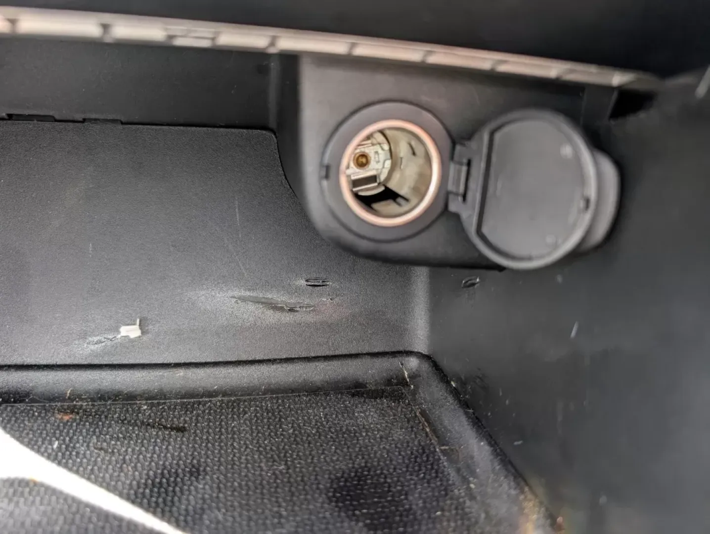 2011 /Dark Graystone/Medium Graystone Interior Jeep Grand Cherokee Laredo (1J4RS4GG3BC) with an Other engine, located at 5115 14th Ave., Columbus, GA, 31904, (706) 323-0345, 32.511494, -84.971046 - ### Explore the Open Road with the 2011 Jeep Grand Cherokee Laredo at Gils Auto!<br /> <br /> Are you ready for weekend adventures, family road trips, or simply an everyday reliable ride? Look no further! The **2011 Jeep Grand Cherokee Laredo** is the ultimate SUV that blends luxury, performance, an - Photo#12