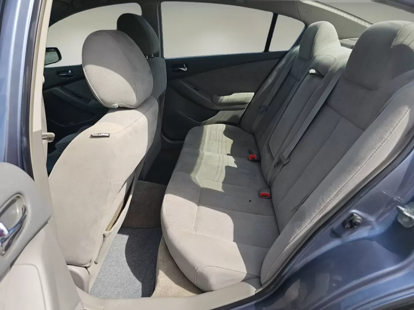 2011 /Frost Nissan Altima 2.5 S (1N4AL2AP2BC) with an Other engine, located at 1430 Gateway Drive, Opelika, AL, 36801, (334) 239-0944, 32.637871, -85.409790 - Looking for a reliable vehicle to enhance your daily commute or take on weekend adventures? Look no further than this impressive 2011 Nissan Altima 2.5 S, available now at Gils Auto, your trusted Buy Here Pay Here dealership located at 521 Old Farm Lane Rd, Prattville, AL 36066. This vehicle is perf - Photo#14