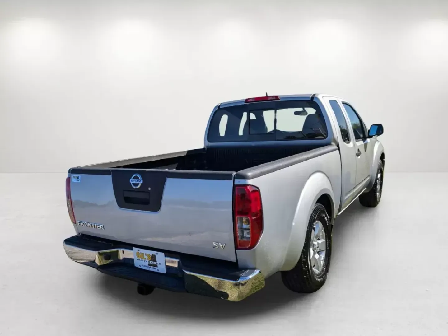 2011 /Graphite Nissan Frontier SV (1N6BD0CT8BC) with an Gas 4-cyl 2.5L/ engine, 5-Speed Automatic transmission, located at 5115 14th Ave., Columbus, GA, 31904, (706) 323-0345, 32.511494, -84.971046 - **Unleash Your Adventure with the 2011 Nissan Frontier SV at Gils Auto - Columbus!** <br /> <br /> Are you ready to elevate your weekend getaways or tackle your daily commute with a vehicle that combines functionality and style? The 2011 Nissan Frontier SV is here to deliver just that. This extended - Photo#4