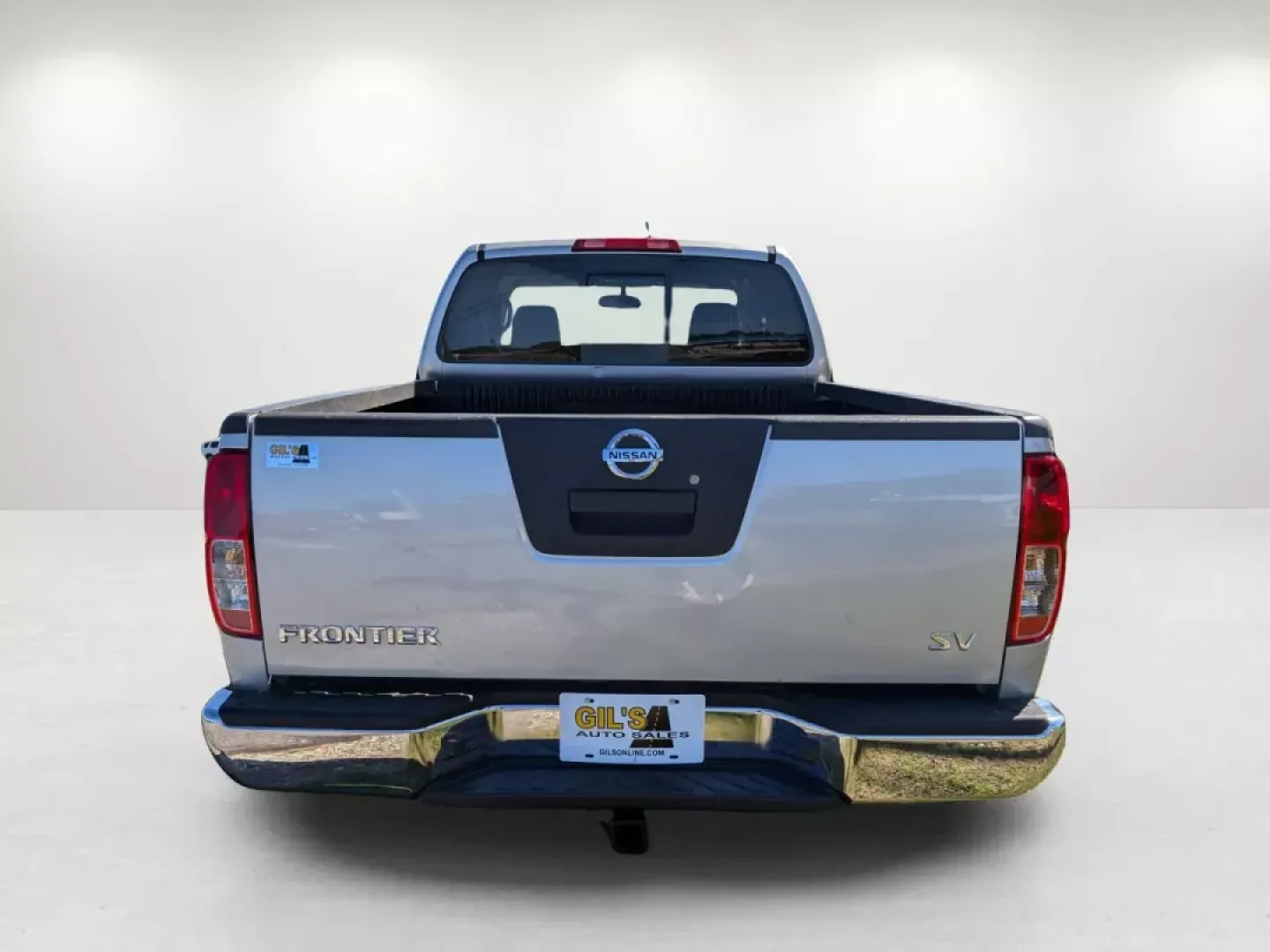 2011 /Graphite Nissan Frontier SV (1N6BD0CT8BC) with an Gas 4-cyl 2.5L/ engine, 5-Speed Automatic transmission, located at 5115 14th Ave., Columbus, GA, 31904, (706) 323-0345, 32.511494, -84.971046 - **Unleash Your Adventure with the 2011 Nissan Frontier SV at Gils Auto - Columbus!** <br /> <br /> Are you ready to elevate your weekend getaways or tackle your daily commute with a vehicle that combines functionality and style? The 2011 Nissan Frontier SV is here to deliver just that. This extended - Photo#5