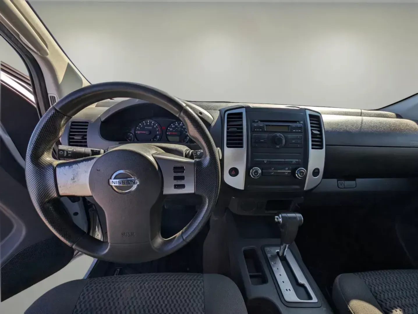 2011 /Graphite Nissan Frontier SV (1N6BD0CT8BC) with an Gas 4-cyl 2.5L/ engine, 5-Speed Automatic transmission, located at 5115 14th Ave., Columbus, GA, 31904, (706) 323-0345, 32.511494, -84.971046 - **Unleash Your Adventure with the 2011 Nissan Frontier SV at Gils Auto - Columbus!** <br /> <br /> Are you ready to elevate your weekend getaways or tackle your daily commute with a vehicle that combines functionality and style? The 2011 Nissan Frontier SV is here to deliver just that. This extended - Photo#11