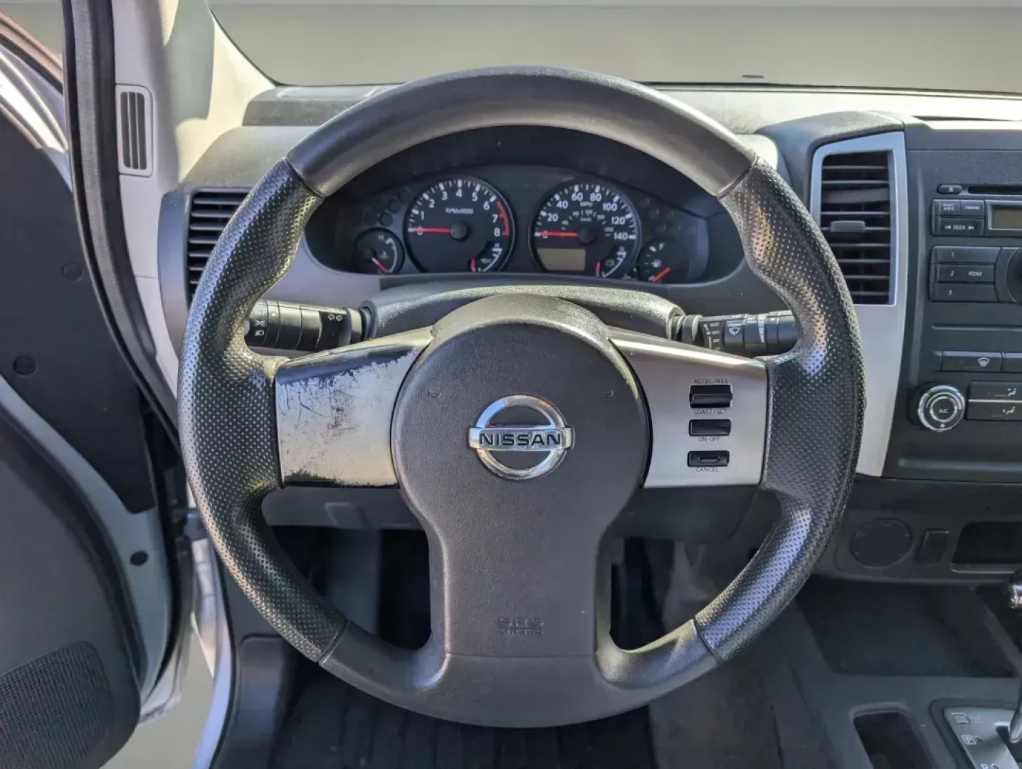 2011 /Graphite Nissan Frontier SV (1N6BD0CT8BC) with an Gas 4-cyl 2.5L/ engine, 5-Speed Automatic transmission, located at 5115 14th Ave., Columbus, GA, 31904, (706) 323-0345, 32.511494, -84.971046 - **Unleash Your Adventure with the 2011 Nissan Frontier SV at Gils Auto - Columbus!** <br /> <br /> Are you ready to elevate your weekend getaways or tackle your daily commute with a vehicle that combines functionality and style? The 2011 Nissan Frontier SV is here to deliver just that. This extended - Photo#14