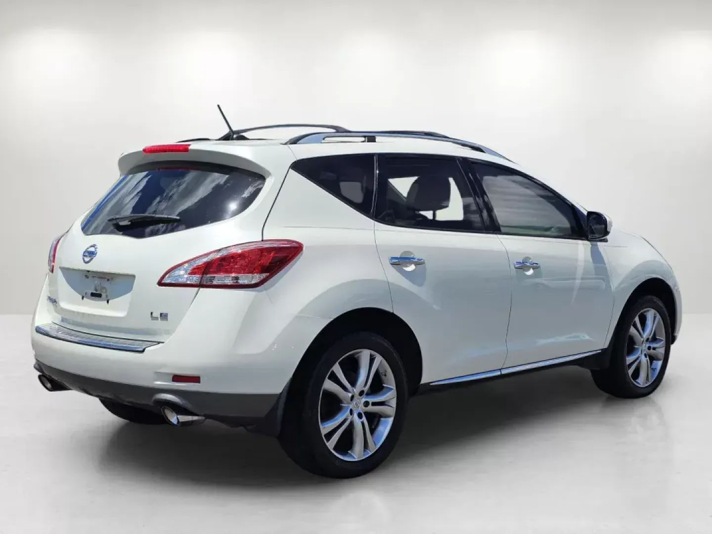 2011 /Beige Nissan Murano LE (JN8AZ1MU6BW) with an Gas V6 3.5L/ engine, 1-Speed Continuously Variable Ratio transmission, located at 521 Old Farm Lane Rd, Prattville, AL, 36066, (334) 325-1505, 32.482460, -86.416367 - 2011 Nissan Murano LE - Photo#4