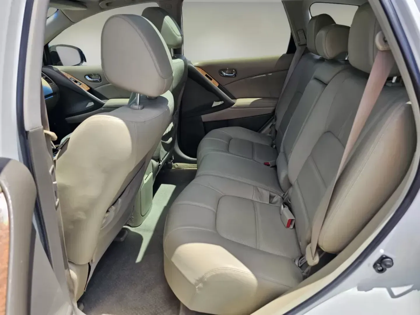 2011 /Beige Nissan Murano LE (JN8AZ1MU6BW) with an Gas V6 3.5L/ engine, 1-Speed Continuously Variable Ratio transmission, located at 521 Old Farm Lane Rd, Prattville, AL, 36066, (334) 325-1505, 32.482460, -86.416367 - 2011 Nissan Murano LE - Photo#14