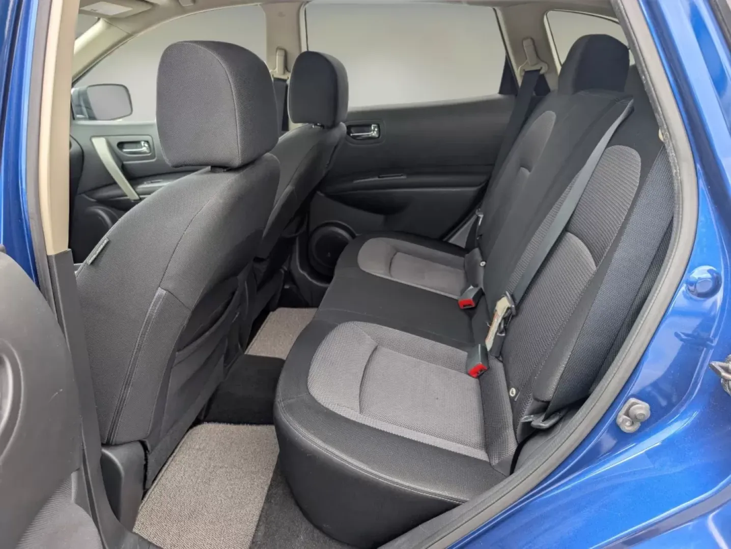 2011 /Black Nissan Rogue SV (JN8AS5MT6BW) with an Other engine, located at 3959 U.S. 80 W, Phenix City, AL, 36870, (334) 297-4885, 32.469296, -85.135185 - 2011 Nissan Rogue SV - Photo#11