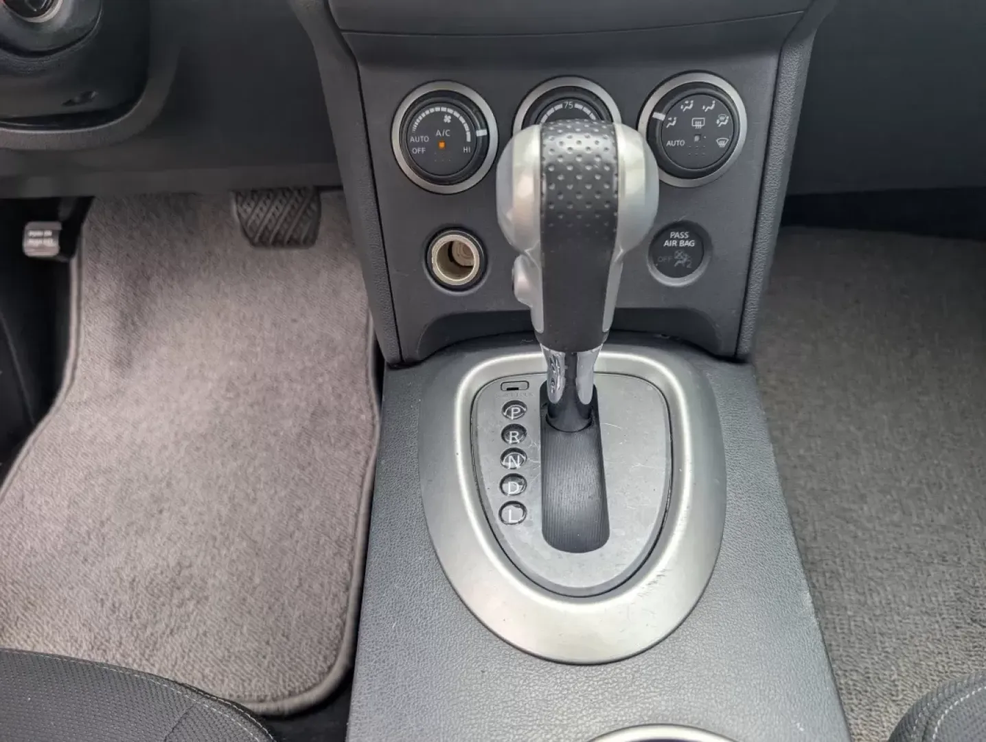 2011 /Black Nissan Rogue SV (JN8AS5MT6BW) with an Other engine, located at 3959 U.S. 80 W, Phenix City, AL, 36870, (334) 297-4885, 32.469296, -85.135185 - 2011 Nissan Rogue SV - Photo#14