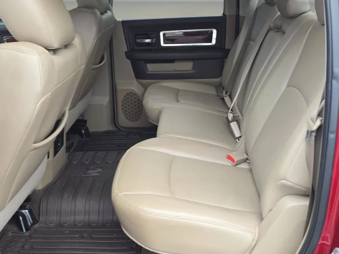 2011 /Light Pebble Beige/Bark Brown Ram 1500 Laramie (1D7RV1CT5BS) with an Other engine, located at 804 22nd Ave, Phenix City, AL, 36870, (334) 297-1860, 32.484749, -85.024475 - **Discover Your Next Adventure with the 2011 Ram 1500 Laramie at Gils Auto - Phenix City!**<br /> <br /> Are you ready to elevate your weekend getaways or tackle your daily commute with style and power? The 2011 Ram 1500 Laramie is the perfect companion for those who crave adventure while needing a - Photo#11