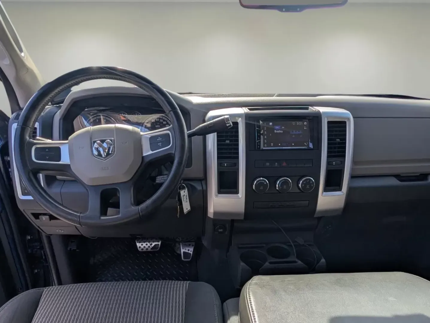 2011 /Dark Slate/Medium Graystone Ram 1500 Big Horn (1D7RB1GT2BS) with an Other engine, located at 3959 U.S. 80 W, Phenix City, AL, 36870, (334) 297-4885, 32.469296, -85.135185 - ### Experience Adventure and Comfort with this 2011 Ram 1500 Big Horn at Gils Auto in Phenix City, AL!<br /> <br /> Are you looking for a versatile vehicle that can handle everything from family road trips to weekend adventures? Look no further! This **2011 Ram 1500 Big Horn** Crew Cab Pickup is per - Photo#16