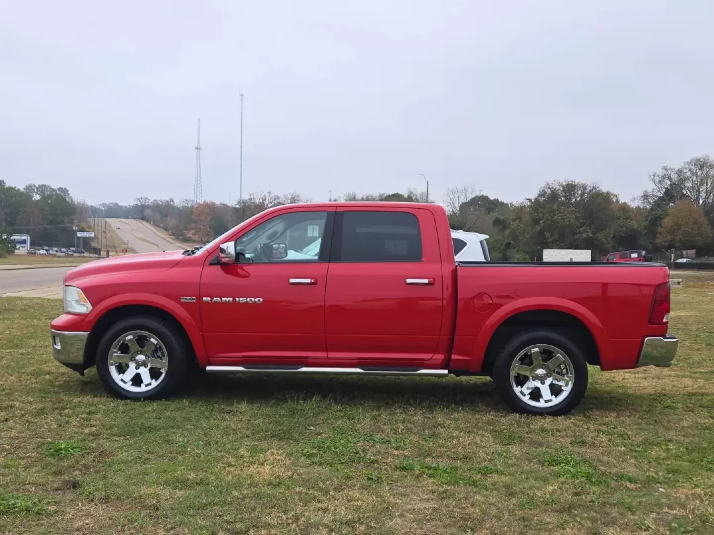 2011 /Dark Slate Gray Ram 1500 Laramie (1D7RV1CT6BS) with an Other engine, located at 521 Old Farm Lane Rd, Prattville, AL, 36066, (334) 325-1505, 32.482460, -86.416367 - 2011 Ram 1500 Laramie - Photo#8