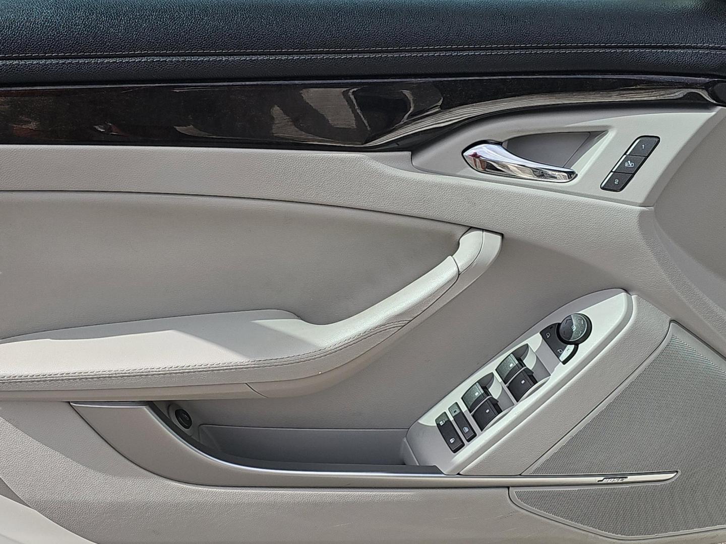 2012 /Light Titanium/Light Titanium Cadillac CTS Sedan Luxury (1G6DE5E54C0) with an Gas V6 3.0L/183 engine, 6-Speed Automatic transmission, located at 521 Old Farm Lane Rd, Prattville, AL, 36066, (334) 325-1505, 32.482460, -86.416367 - 2012 Cadillac CTS Sedan Luxury - Photo#9