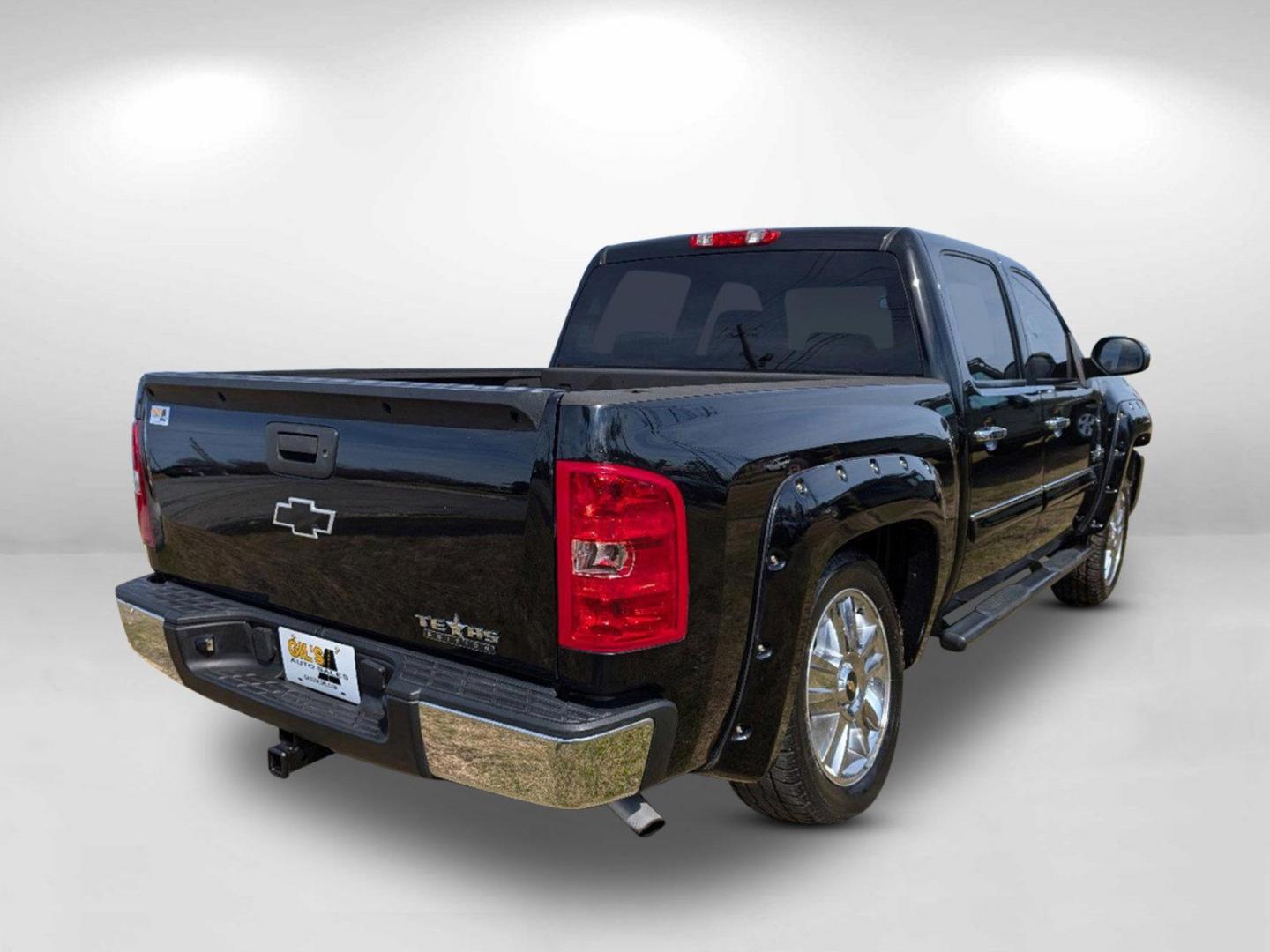 2012 /Ebony Chevrolet Silverado 1500 LT (3GCPCSE00CG) with an Gas/Ethanol V8 5.3L/323 engine, 6-Speed Automatic transmission, located at 1430 Gateway Drive, Opelika, AL, 36801, (334) 239-0944, 32.637871, -85.409790 - 2012 Chevrolet Silverado 1500 LT - Photo#4