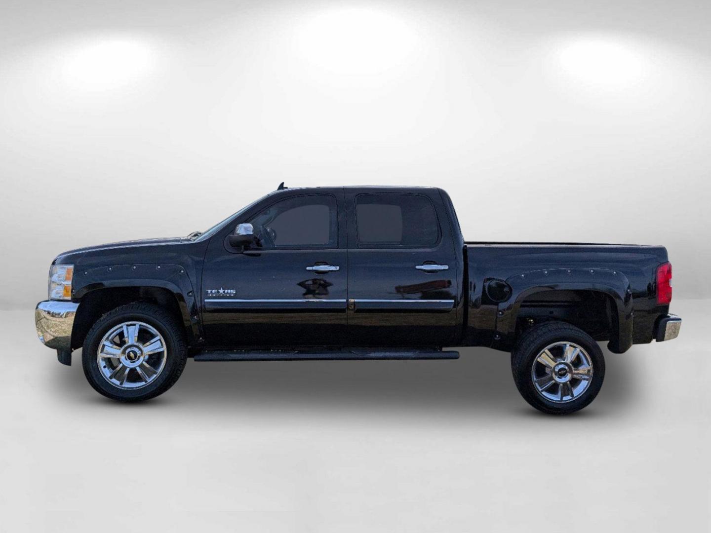 2012 /Ebony Chevrolet Silverado 1500 LT (3GCPCSE00CG) with an Gas/Ethanol V8 5.3L/323 engine, 6-Speed Automatic transmission, located at 1430 Gateway Drive, Opelika, AL, 36801, (334) 239-0944, 32.637871, -85.409790 - 2012 Chevrolet Silverado 1500 LT - Photo#7