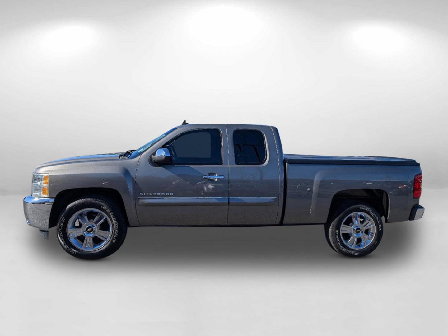 2012 /Ebony Chevrolet Silverado 1500 LT (1GCRCSE00CZ) with an Gas/Ethanol V8 5.3L/323 engine, 6-Speed Automatic transmission, located at 804 22nd Ave, Phenix City, AL, 36870, (334) 297-1860, 32.484749, -85.024475 - 2012 Chevrolet Silverado 1500 LT - Photo#7