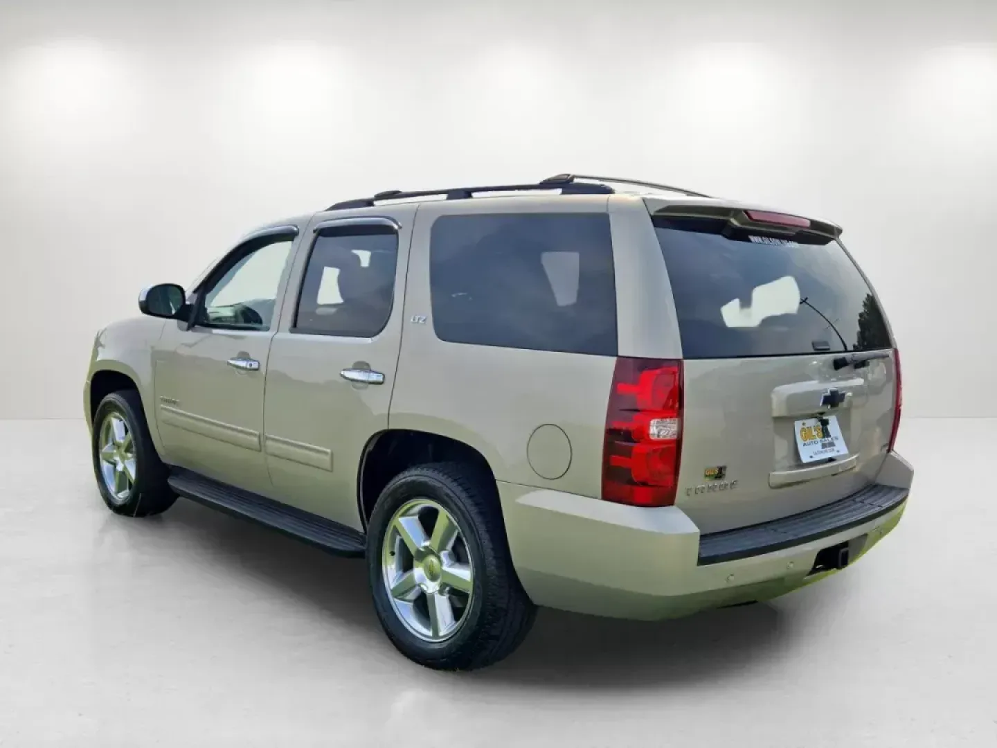 2012 /Light Cashmere/Dark Cashmere Chevrolet Tahoe LT (1GNSCBE05CR) with an Other engine, located at 3959 U.S. 80 W, Phenix City, AL, 36870, (334) 297-4885, 32.469296, -85.135185 - ### 2012 Chevrolet Tahoe LT - Your Family's Ultimate Adventure SUV<br /> <br /> Are you ready to elevate your family adventures? The 2012 Chevrolet Tahoe LT is the perfect companion for family outings, weekend getaways, and everyday commutes. With its spacious interior, advanced safety features, and - Photo#6
